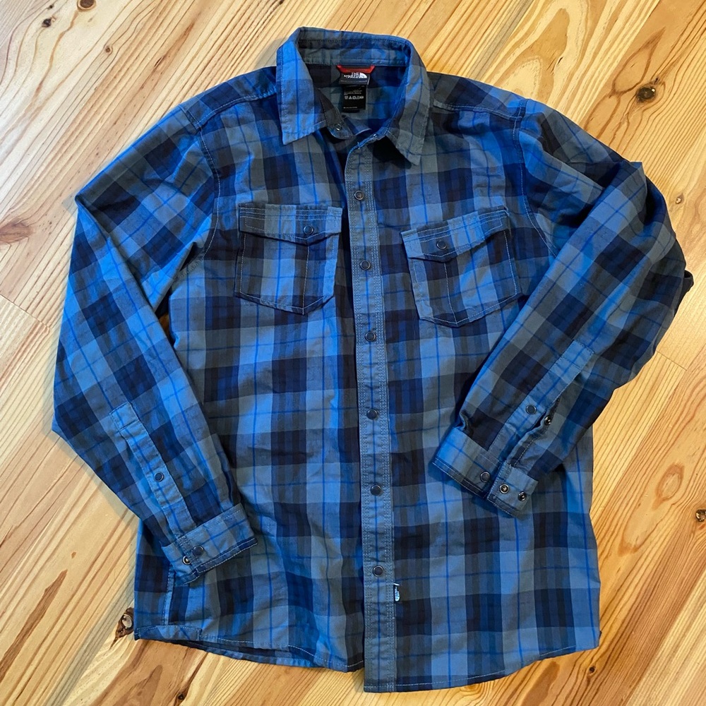 The North Face Men's Flannel Long Sleeve Shirt Size M